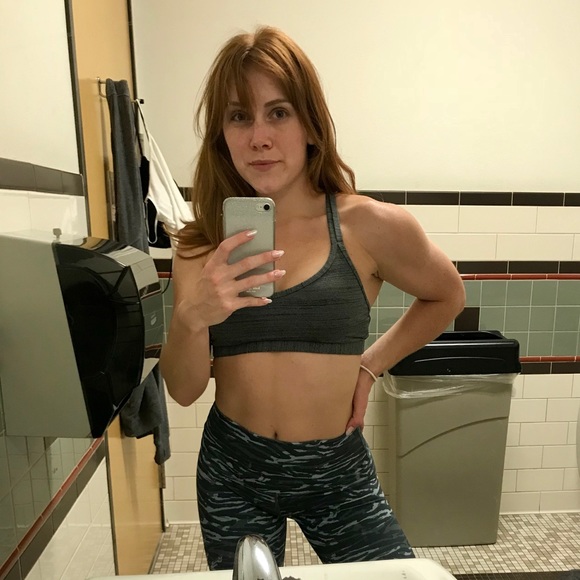 Meet your Posher, Jessica - Picture 8 of 9